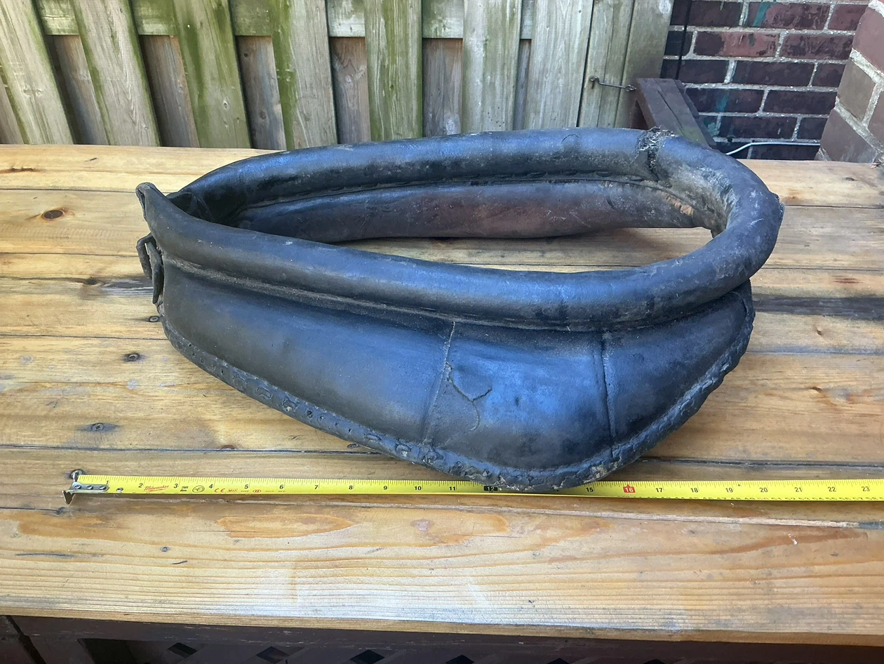 Antique leather horse collar ! - photo 4
