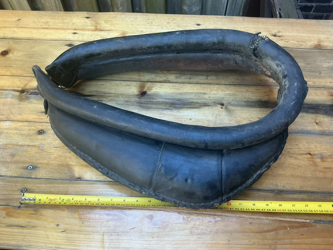 Antique leather horse collar ! - photo 5