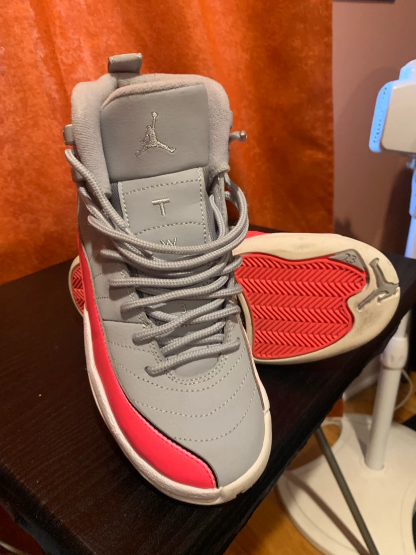 Jordan 12 Retro wolf grey racer pink