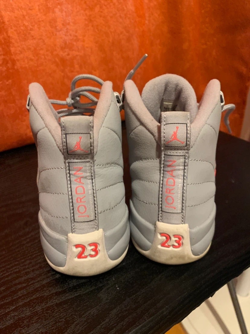 Jordan 12 Retro wolf grey racer pink - photo 3