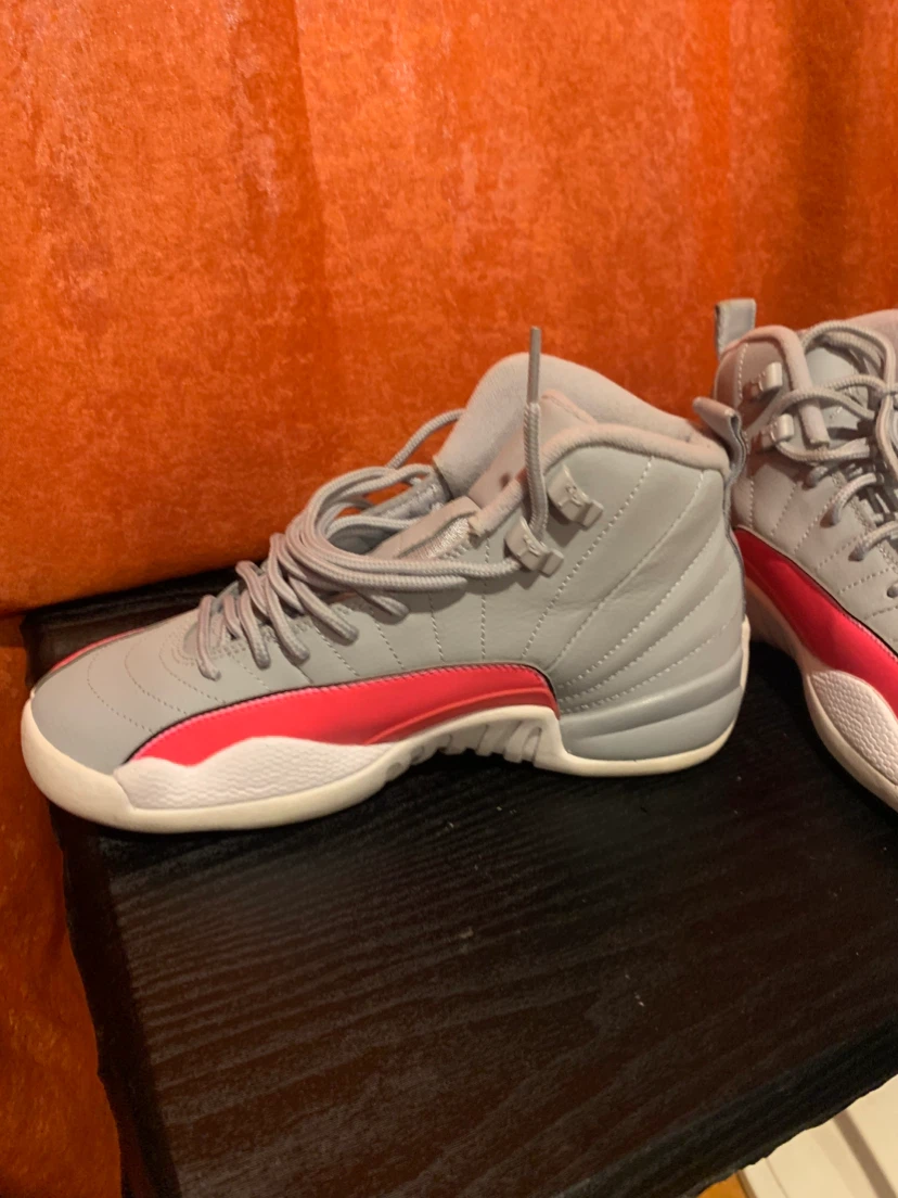 Jordan 12 Retro wolf grey racer pink - photo 4