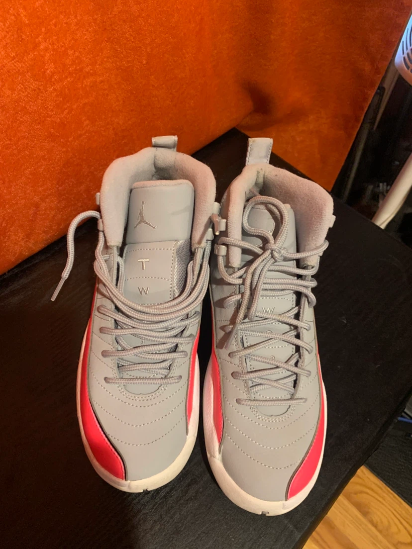 Jordan 12 Retro wolf grey racer pink - photo 5