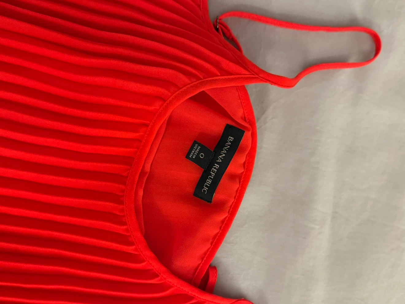 Banana Republic Red Pleated Dress - photo 3