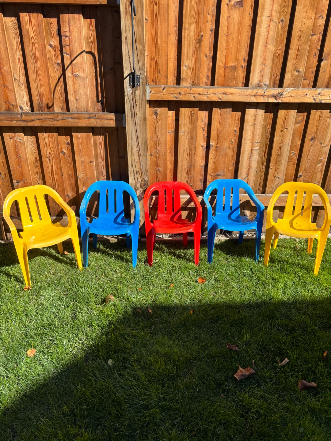 Set of 5 Plastic Kids Chairs