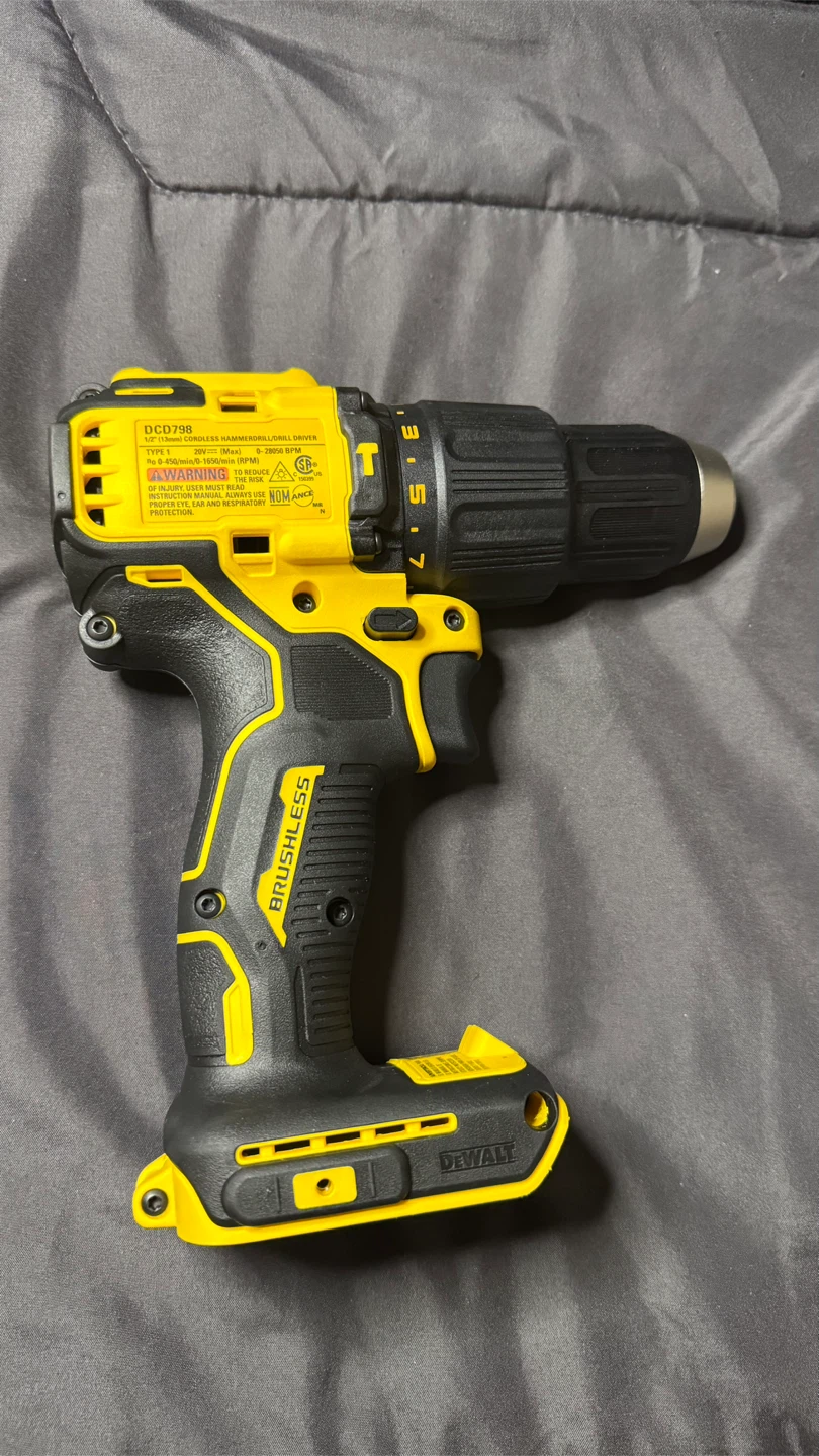 Brand new ! DEWALT DCD798 20V Max Brushless Hammer Drill - photo 3