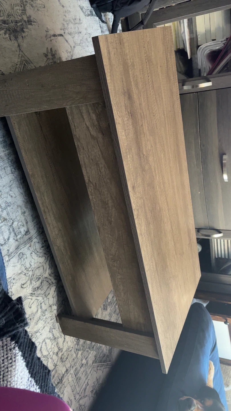 Lift top coffee table