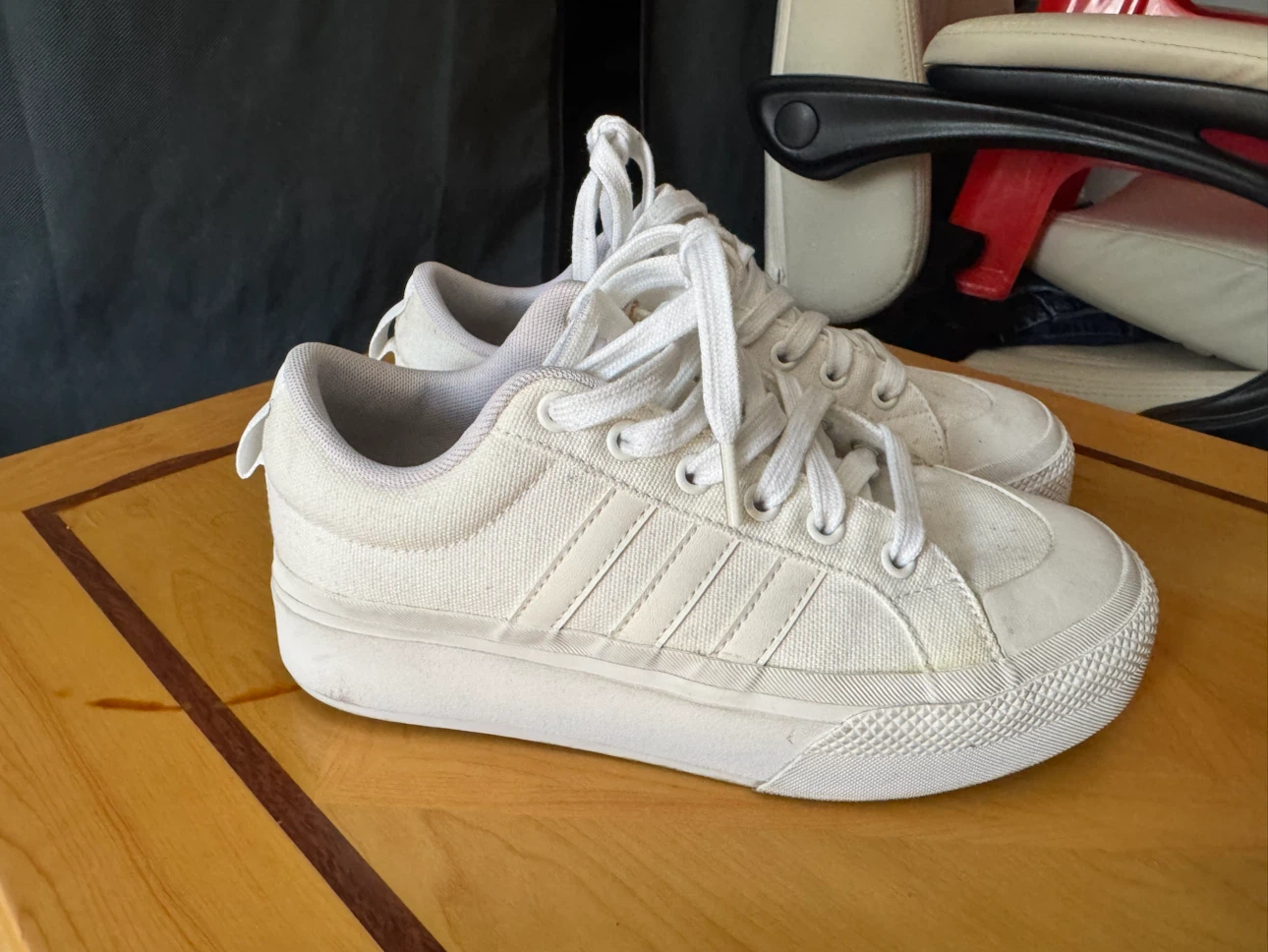 Adidas White Canvas Sneakers Size 6 - photo 2