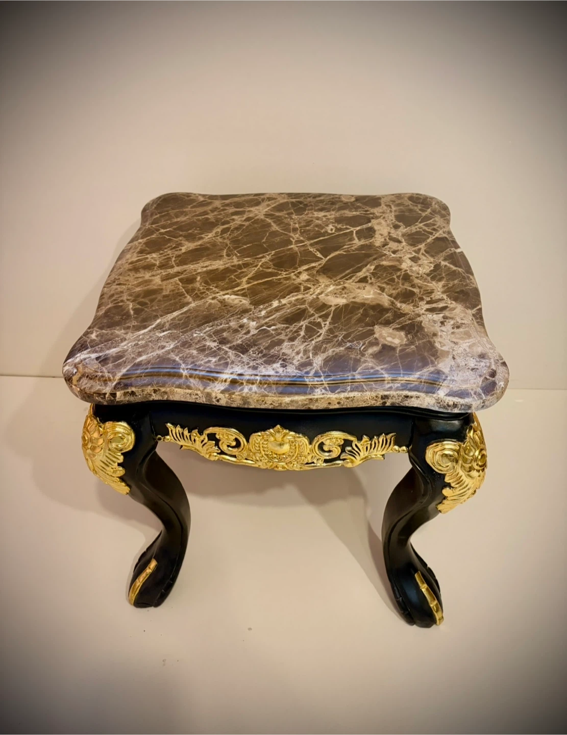 Black and gold accent side table - photo 2
