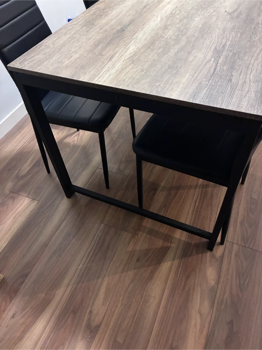 Dining table and 4 black chairs - photo 2