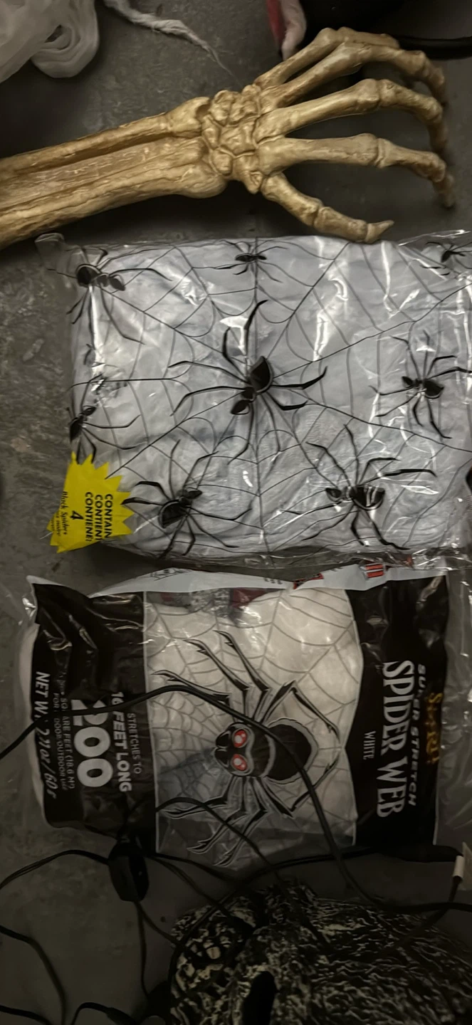 Halloween Decorations - photo 4