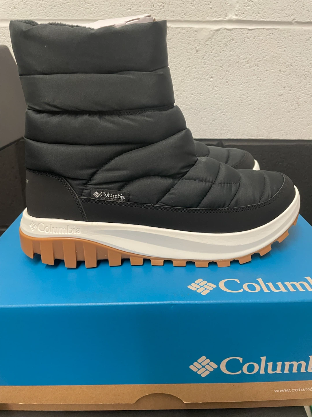 Columbia Women’s Waterproof Winter Boots – Brand New – Size 10 - photo 2