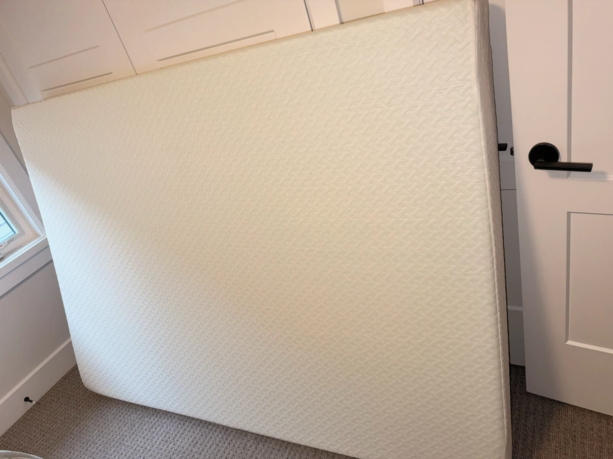 Zinus 6 Inch Gel-Infused Memory Foam Mattress