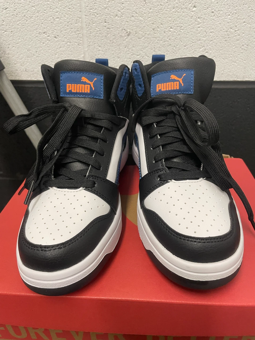 Puma High-Top Basketball Shoes. Size 5 Youth - photo 2