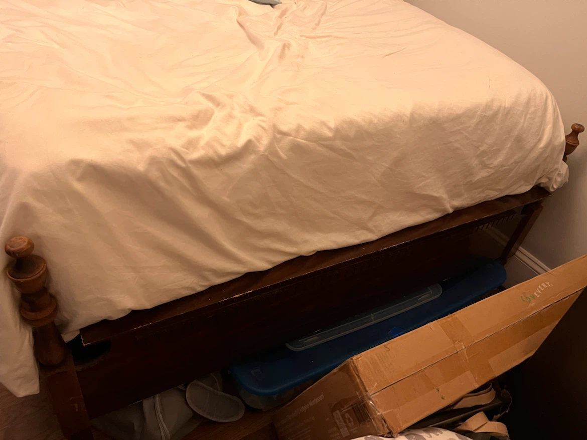 Classic Wood Four-Poster Bed Frame - photo 3