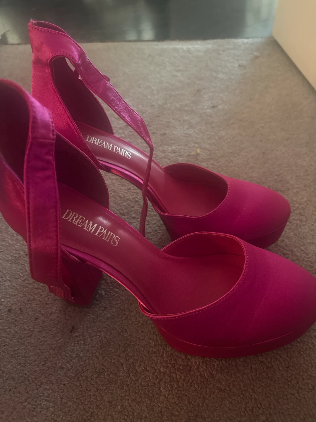 Dream Pairs Hot Pink Platform Heels Size 9.5 - photo 4