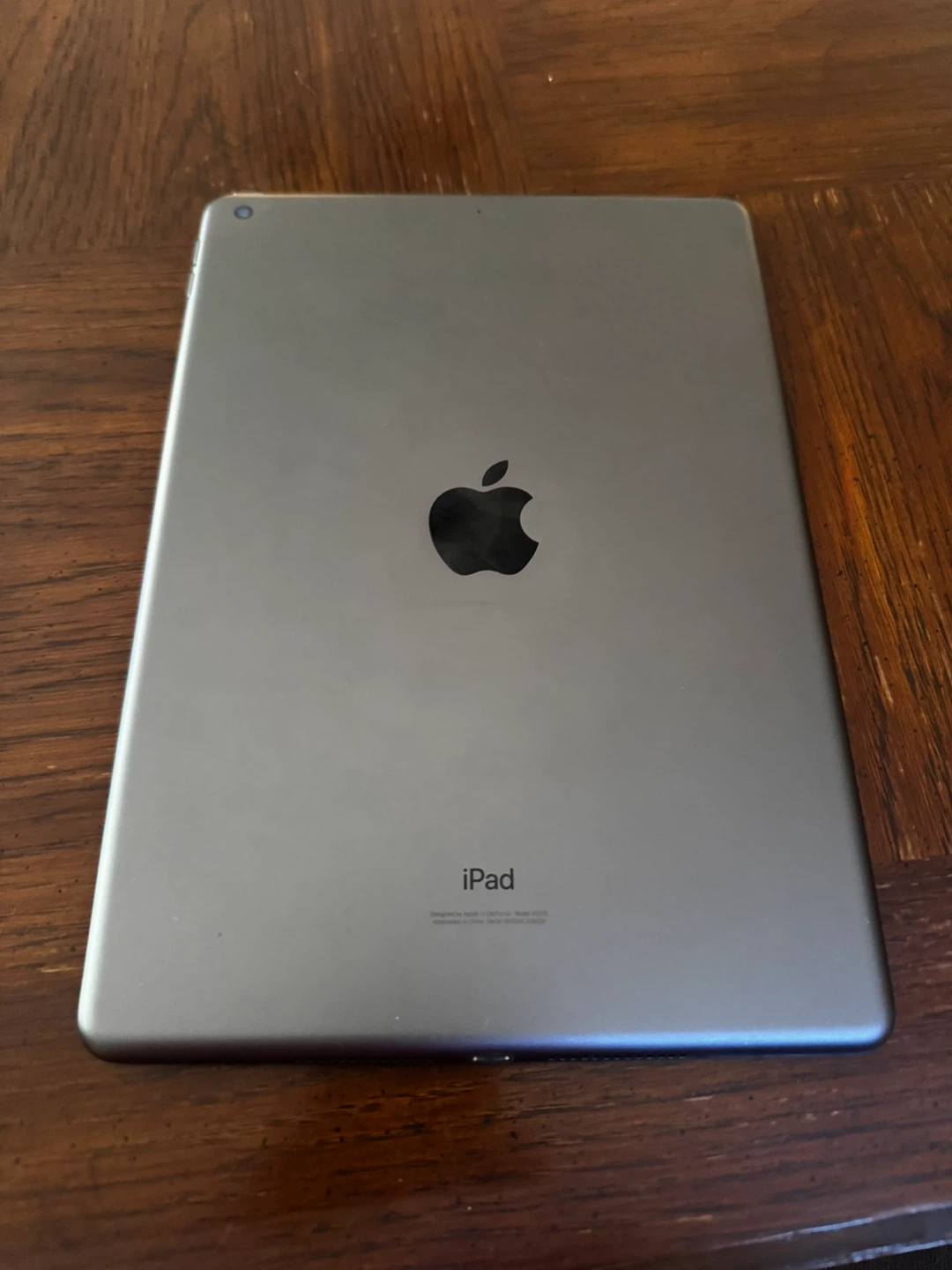 Apple iPad 8th Generation 128GB - photo 3