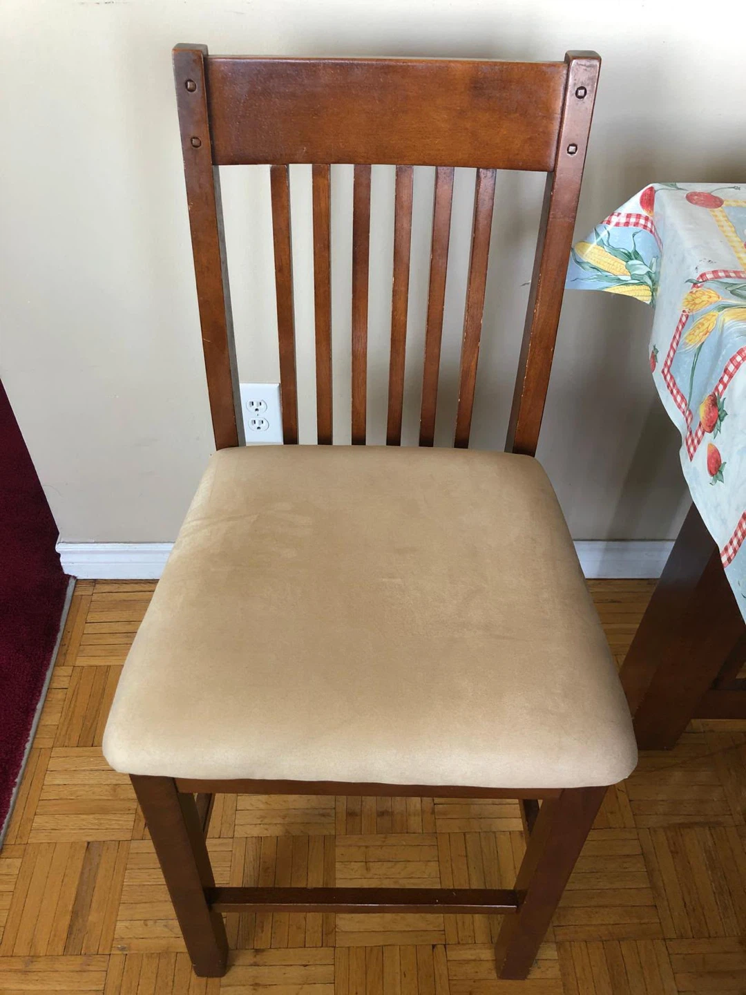 Set of 4 Wooden Dining Chairs