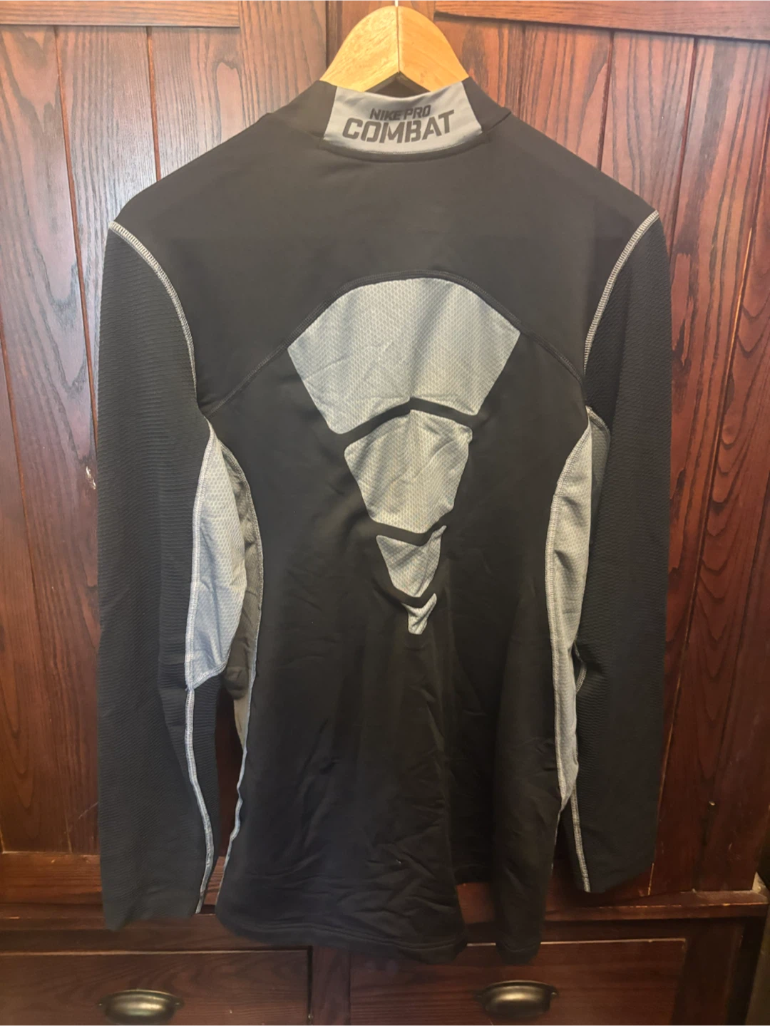 Men’s large Nike Pro Combat Hyperwarm Long Sleeve Shirt - photo 3