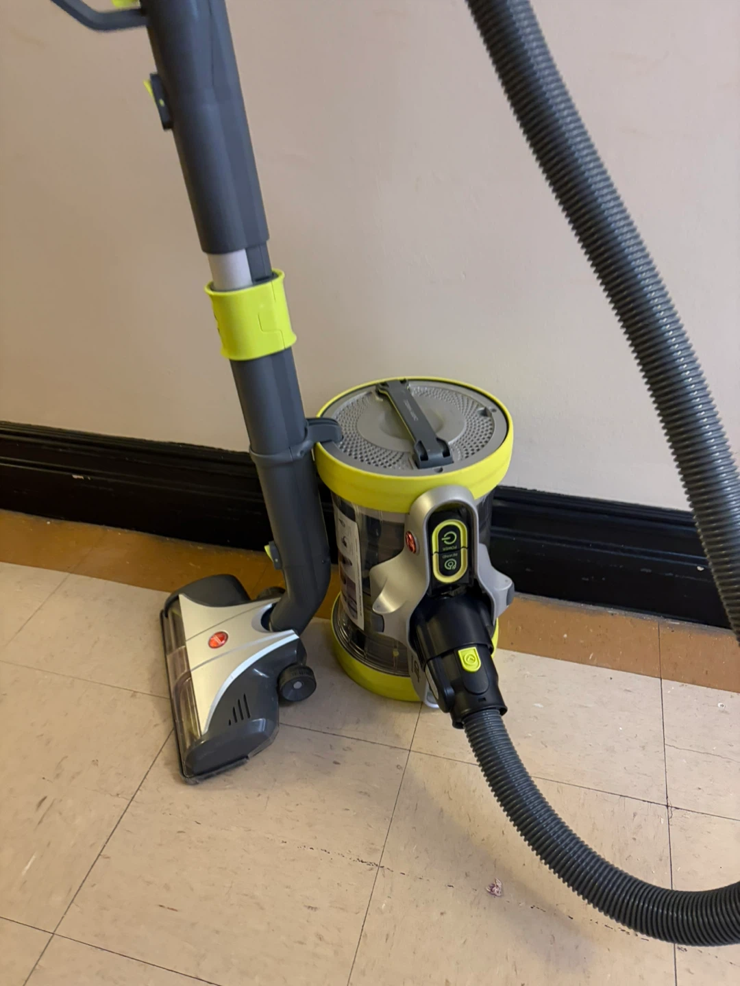 Hoover Air Revolve Canister Vacuum