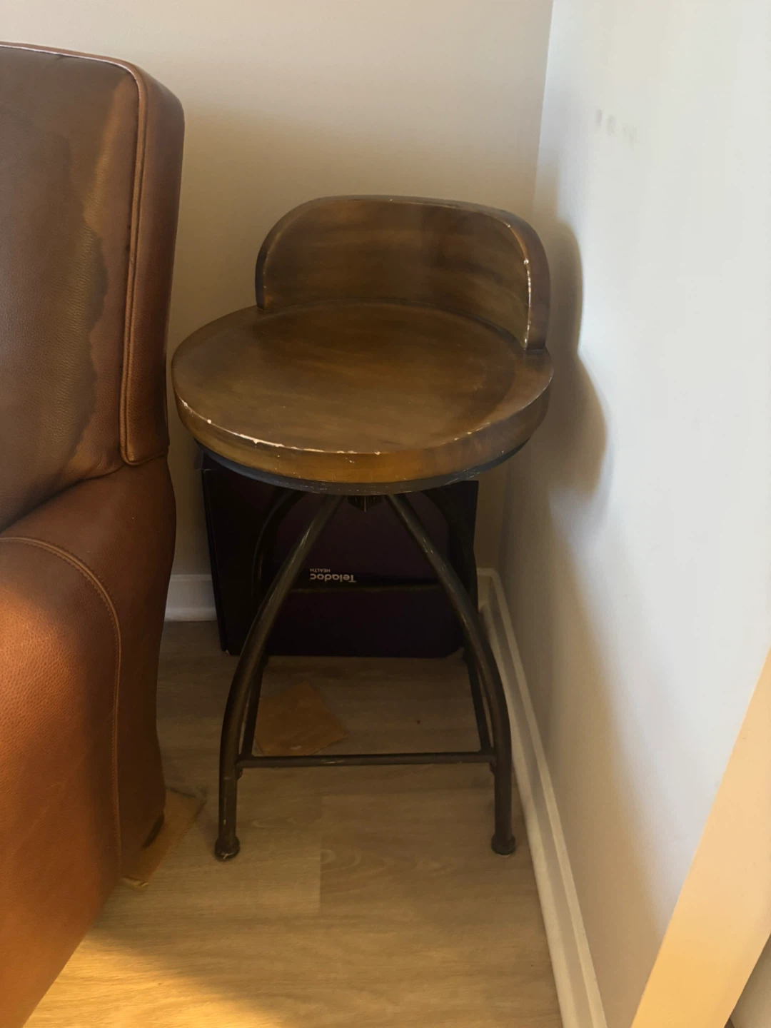 4 matching wooden / metal bar stools - photo 3