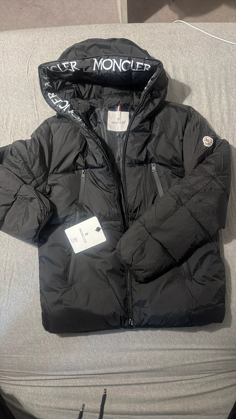 Moncler Puffer Jacket Black
