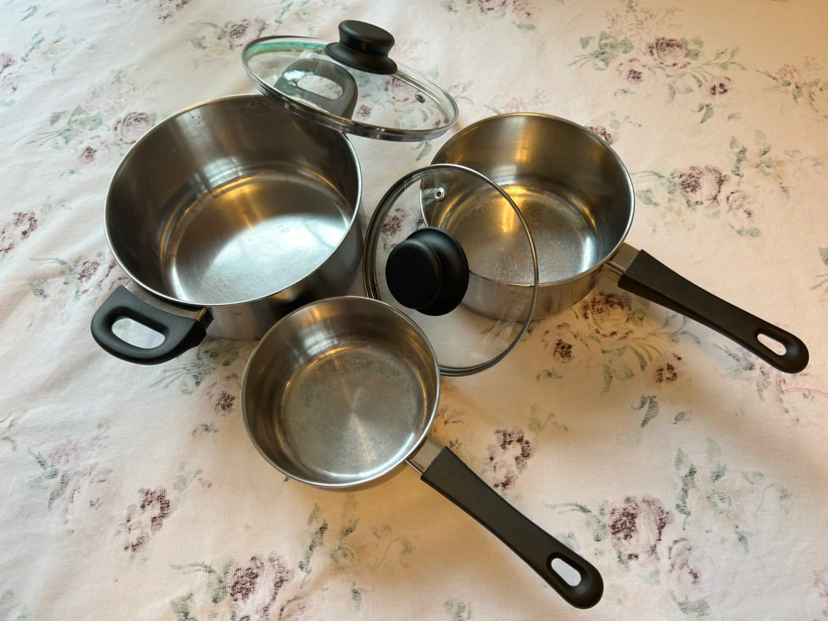 Set of 3 Stainless Steel Pots and Pans with Glass Lids - photo 2