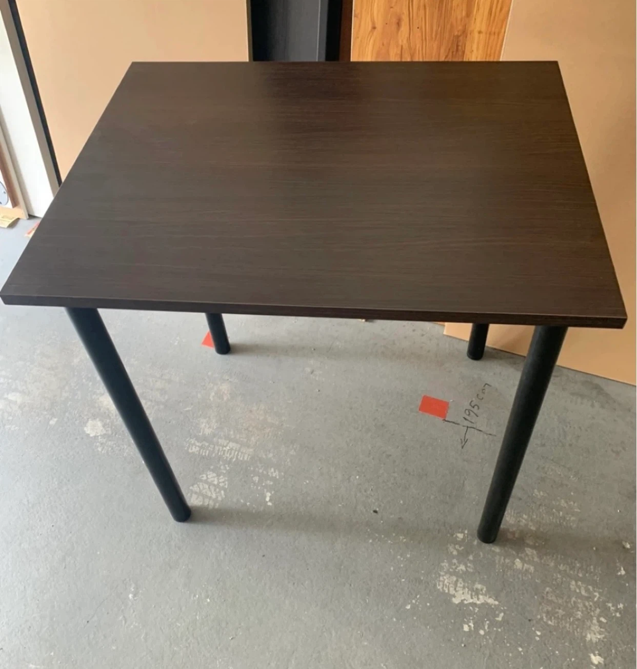Dark Brown Wood Grain Table