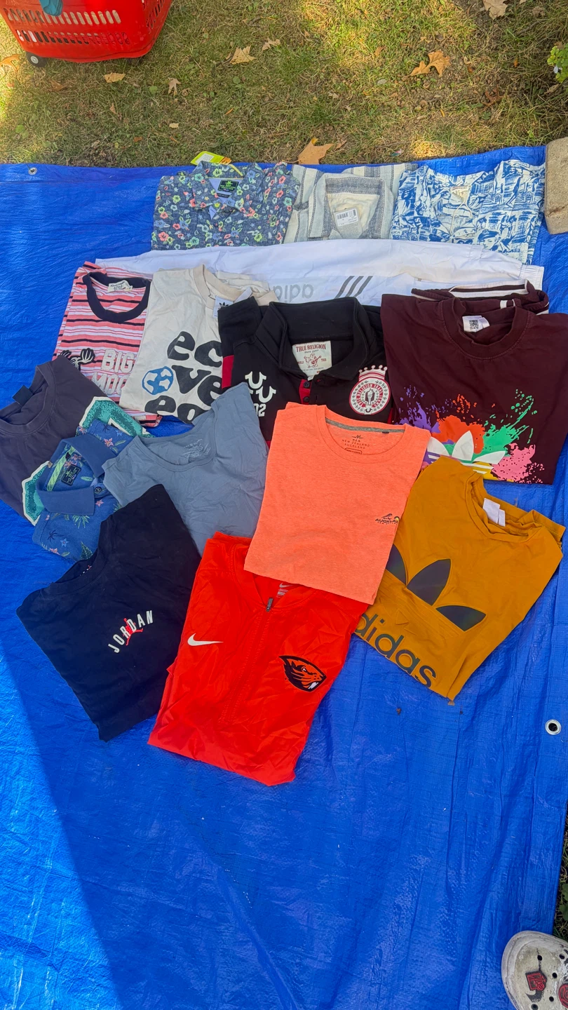 Men's t-shirt and short sleeve shirt