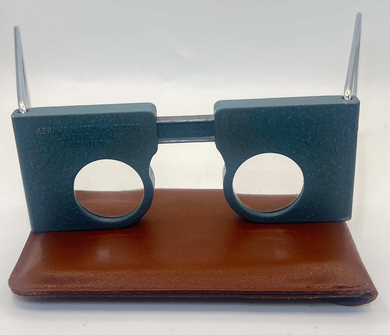 Abrams Instrument Corp CF-8 Stereoscope