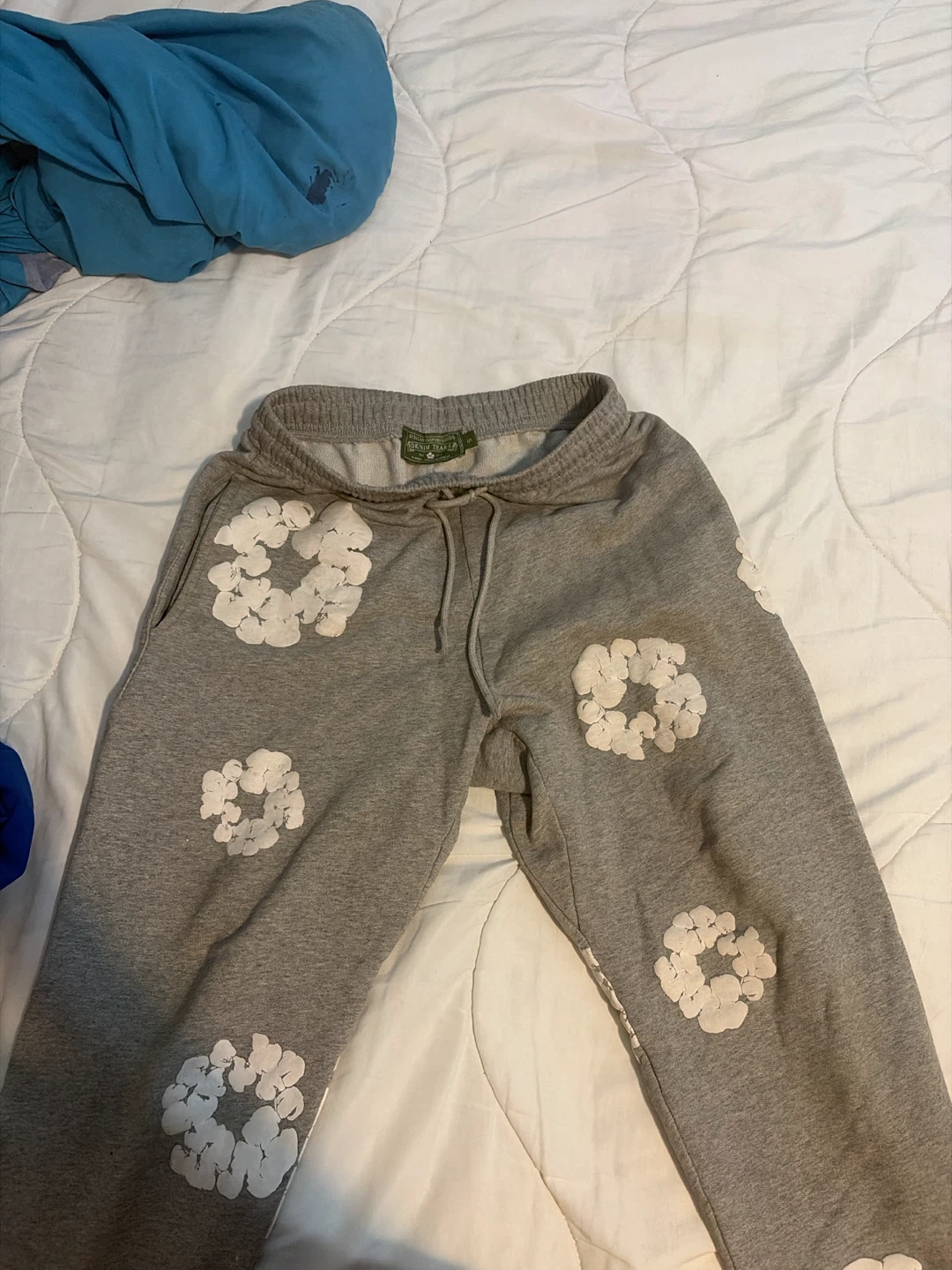 Denim Tears Cotton Wreath Sweatpants Grey - photo 2
