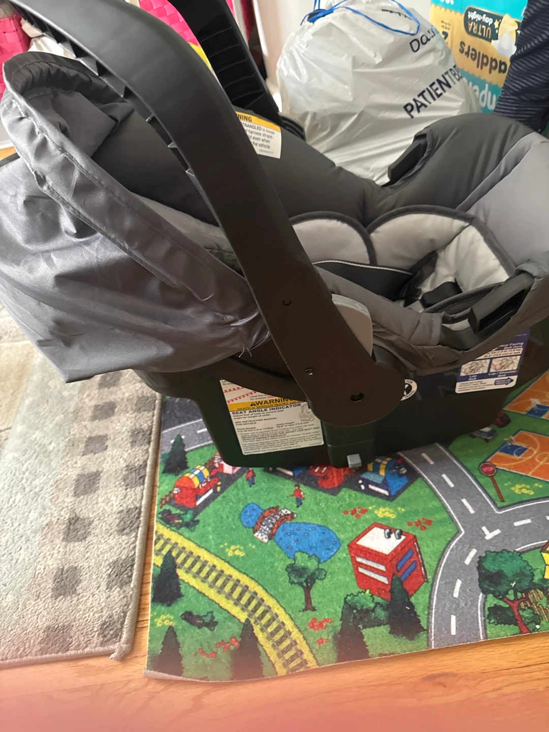 Baby Trend Infant Car Seat - photo 2