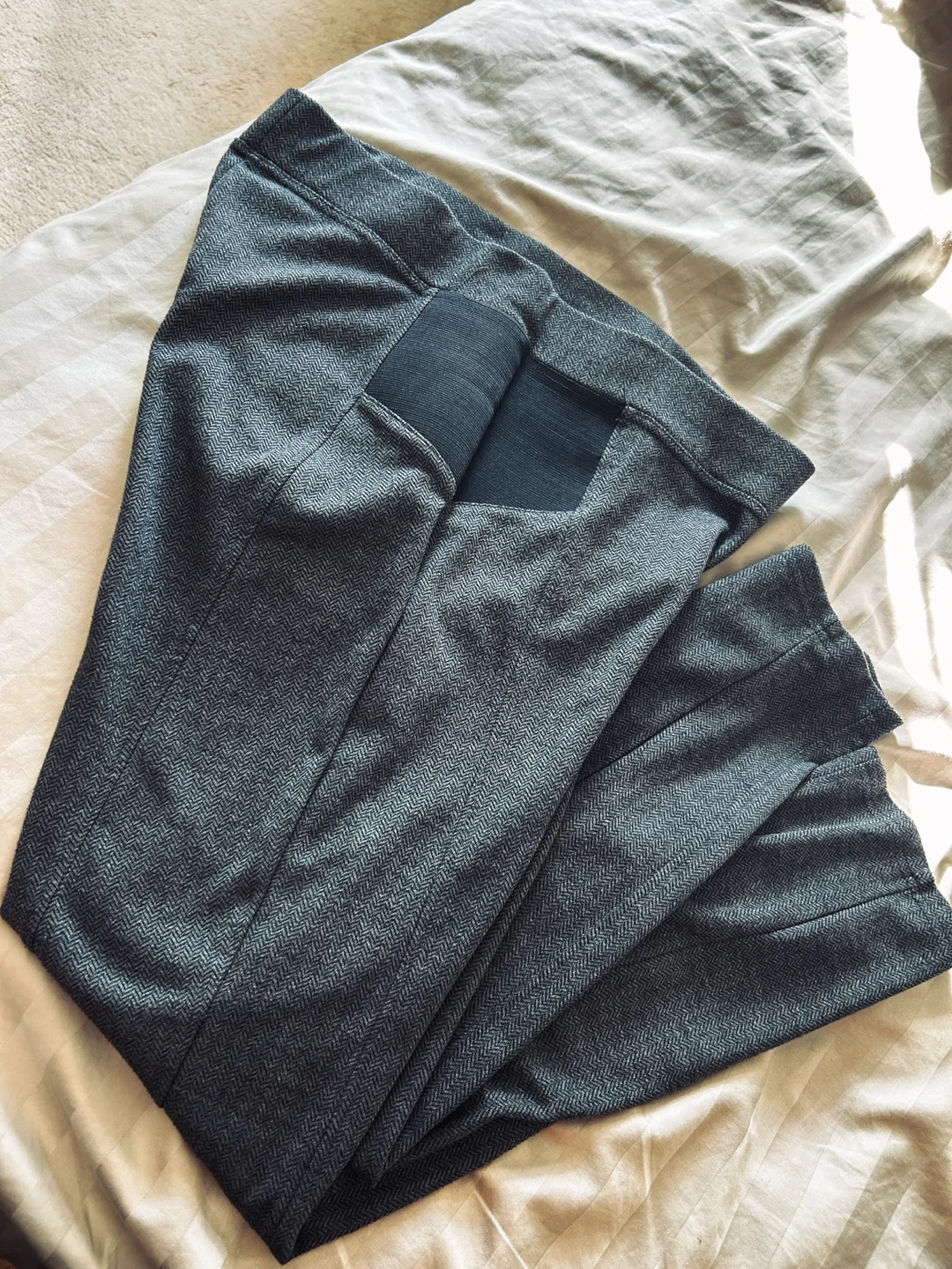 Grey Herringbone pants very slimming - photo 2