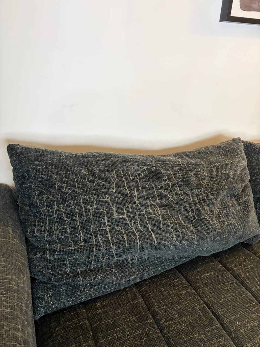 Couch for sale - photo 3
