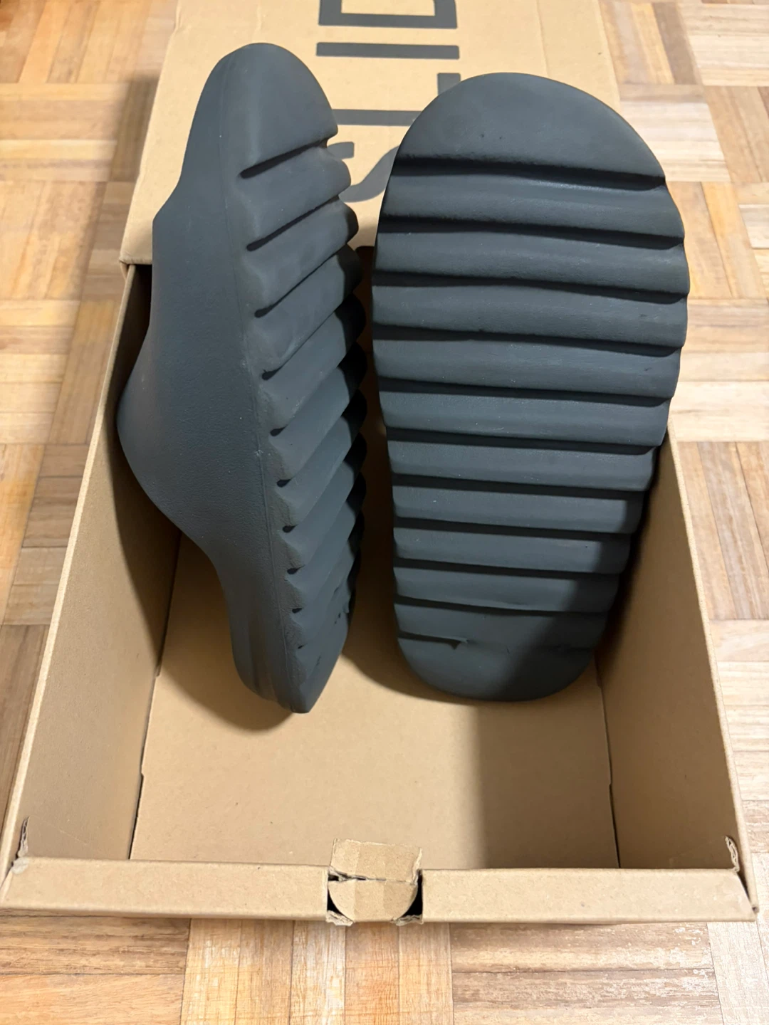 Adidas Yeezy Slide Onxy - photo 3