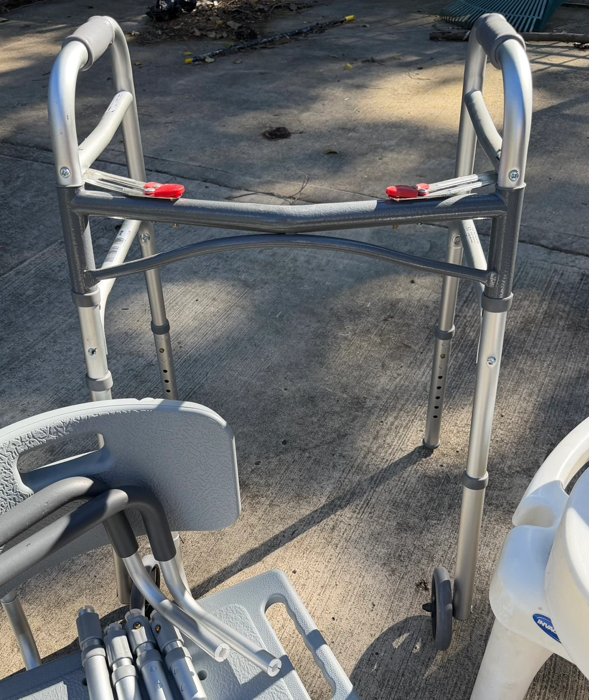 Medical Mobility and Bathing Equipment Bundle - photo 3