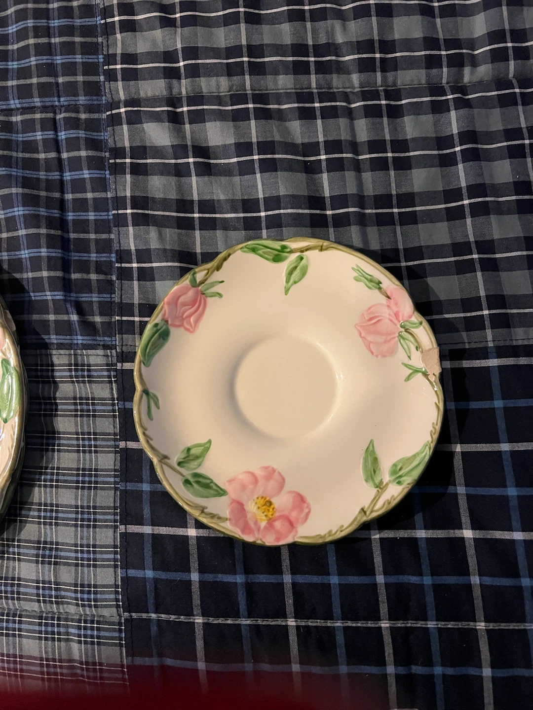 Franciscan dinner plate 3 one las crack and 1 desert dish - photo 3