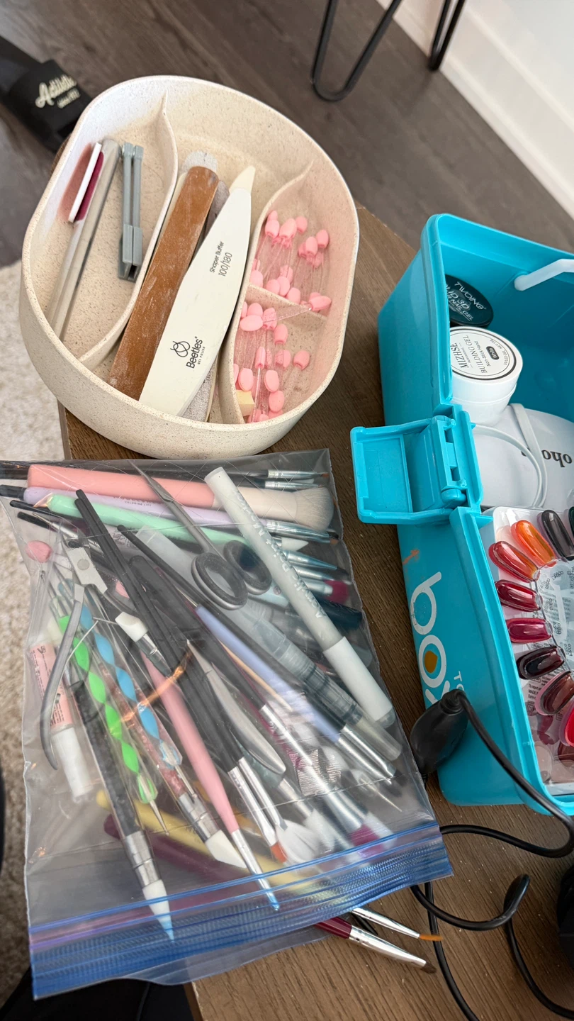 Complete DIY Nail Kit with UV Lamp and Accessories - photo 5