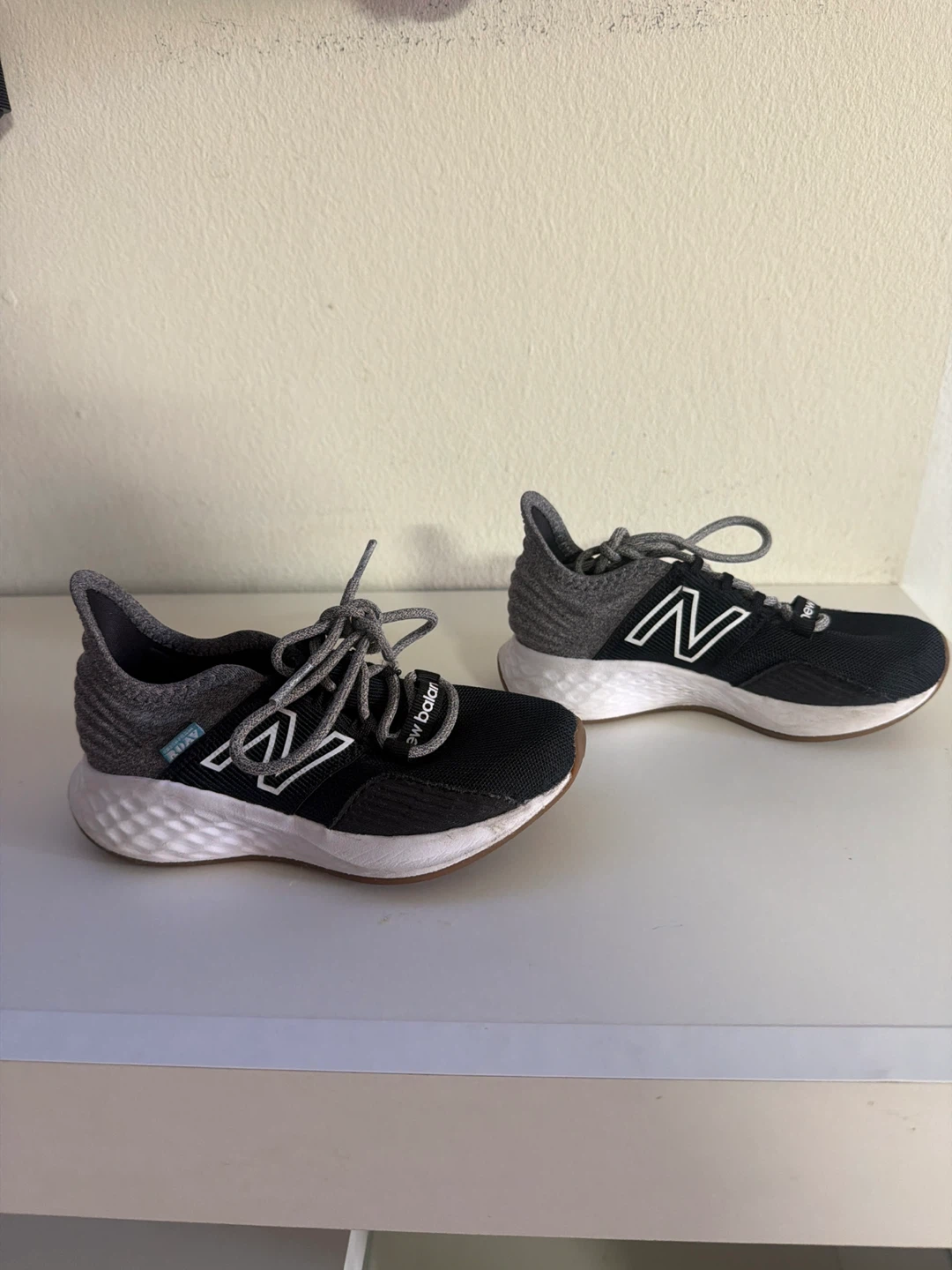 New Balance Fresh Foam Roav Running Shoes Size 10.5