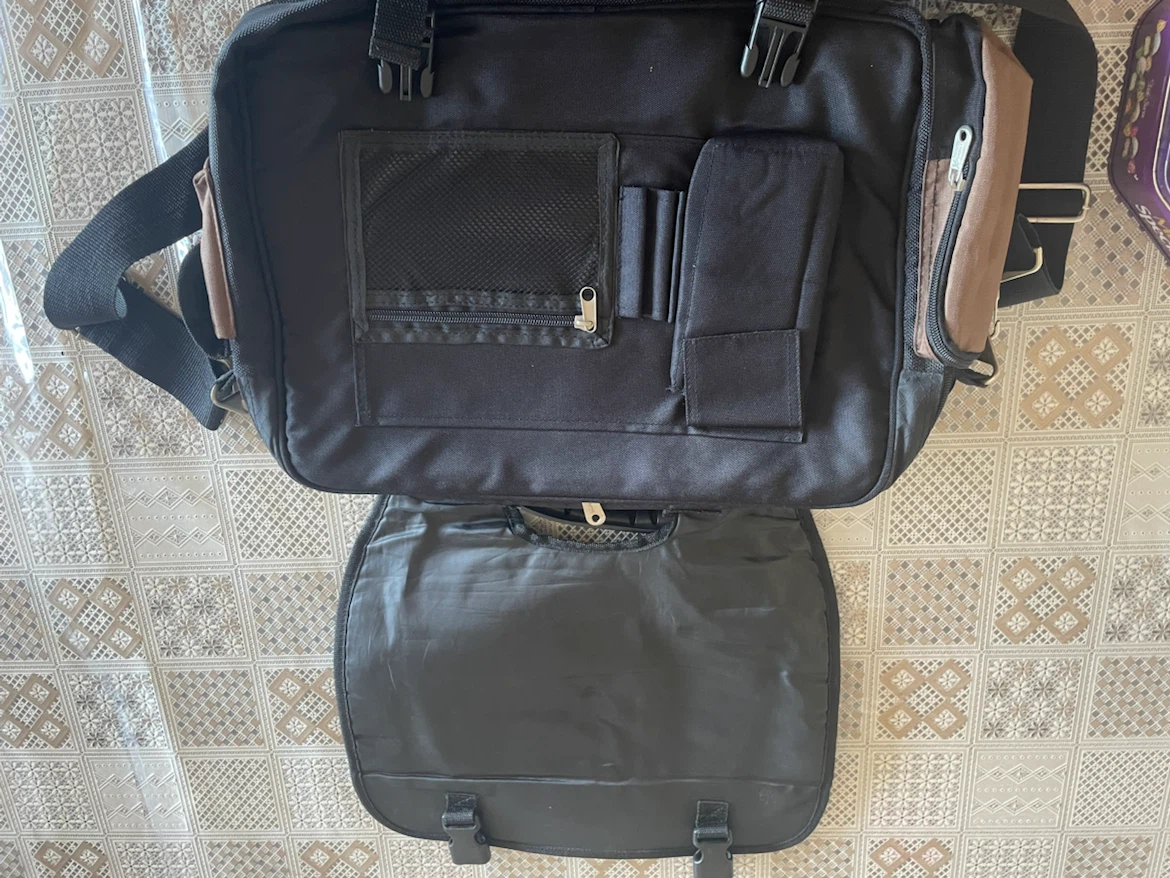 Everest Xtreme Laptop Messenger Bag - photo 4
