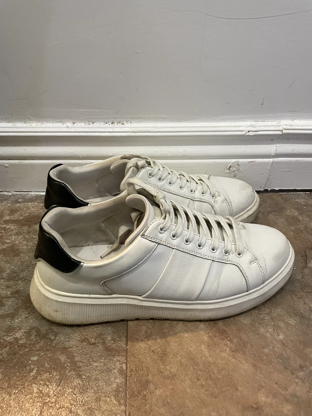 White sneakers with black detail ALDO - photo 2