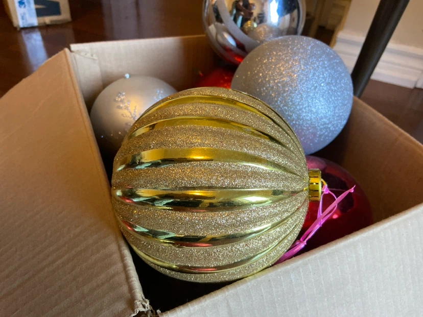 Assorted Large Christmas Ornament Baubles - photo 2