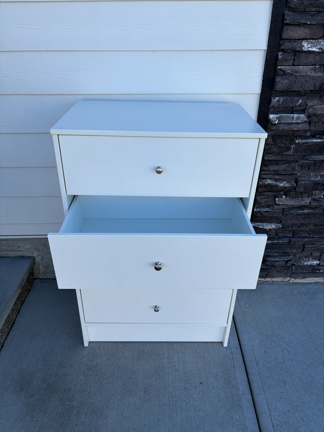 IKEA white dresser with 4 drawers - photo 3