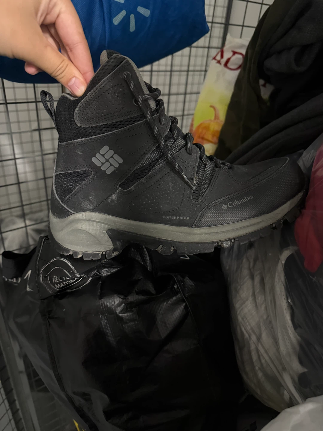 Columbia Waterproof Hiking Boots Size US 8
