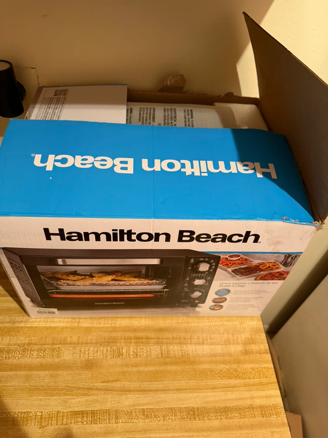 Hamilton Beach Sure-Crisp Air Fryer Toaster Oven - photo 4