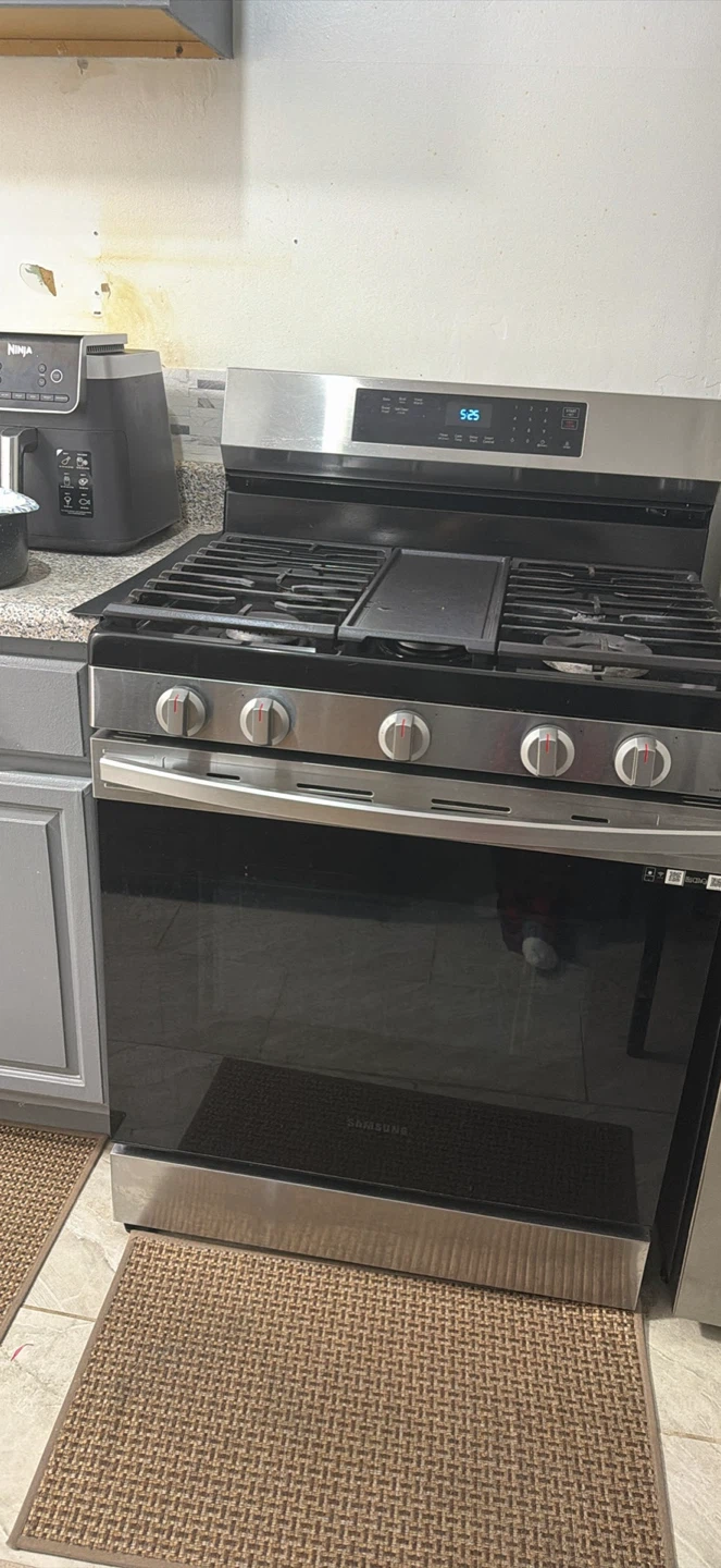 Samsung Stainless Steel Gas Range