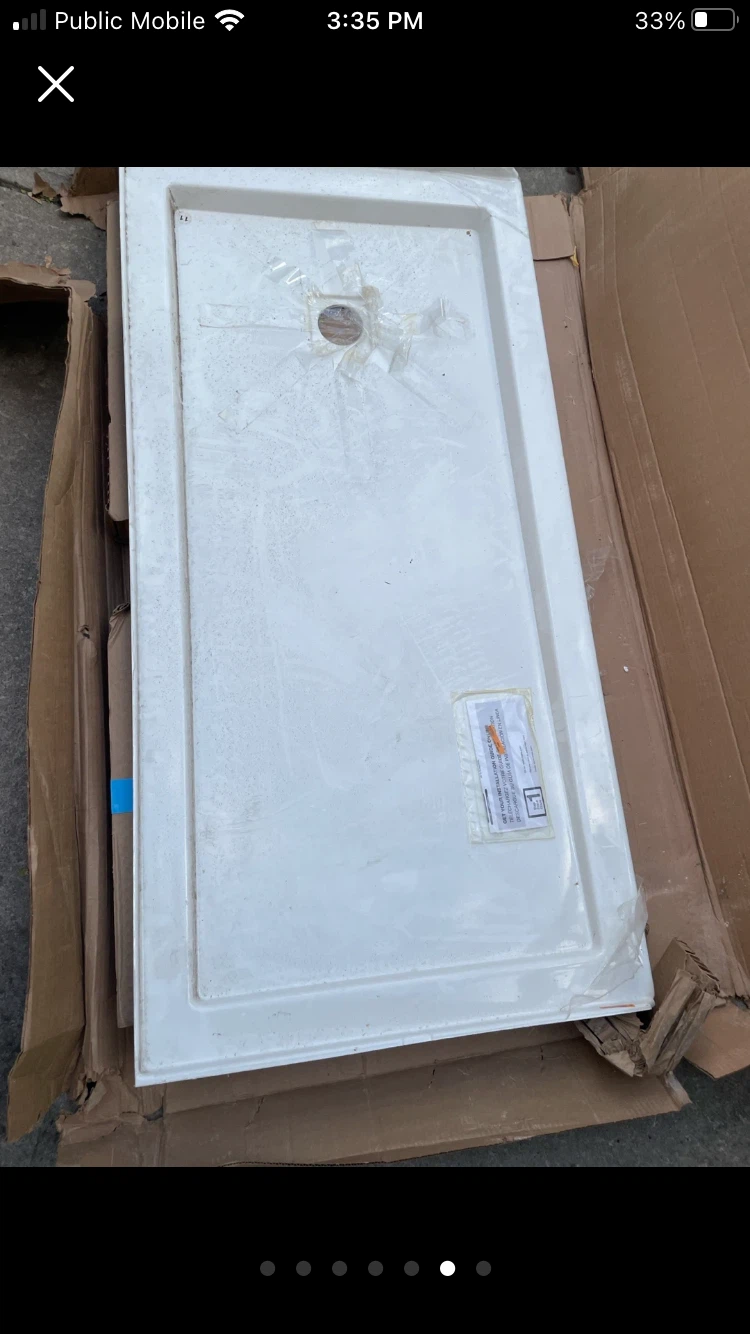 MAAX Acrylic Shower Base