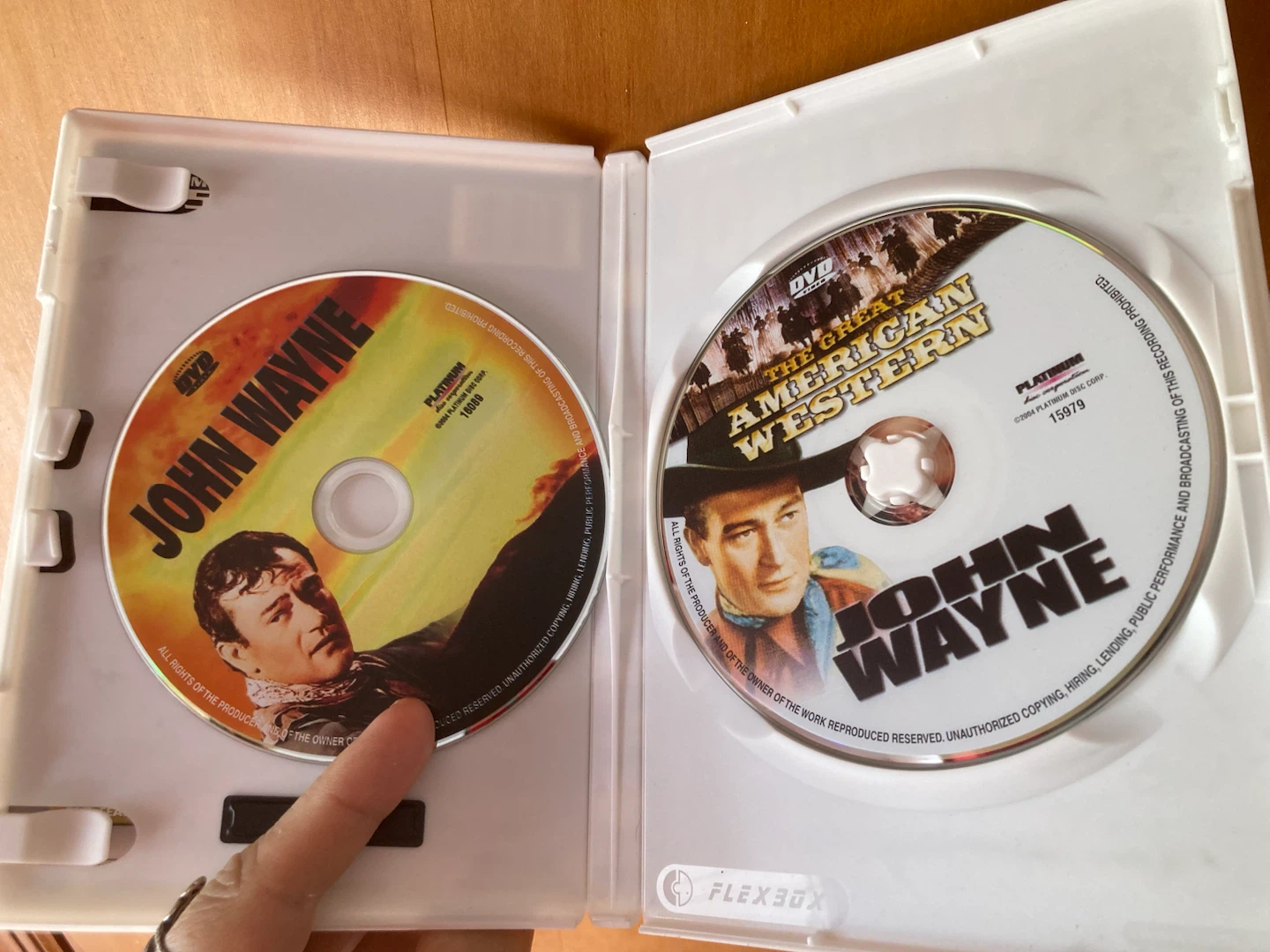 John Wayne “American Western” 2 Pack DVD - photo 5