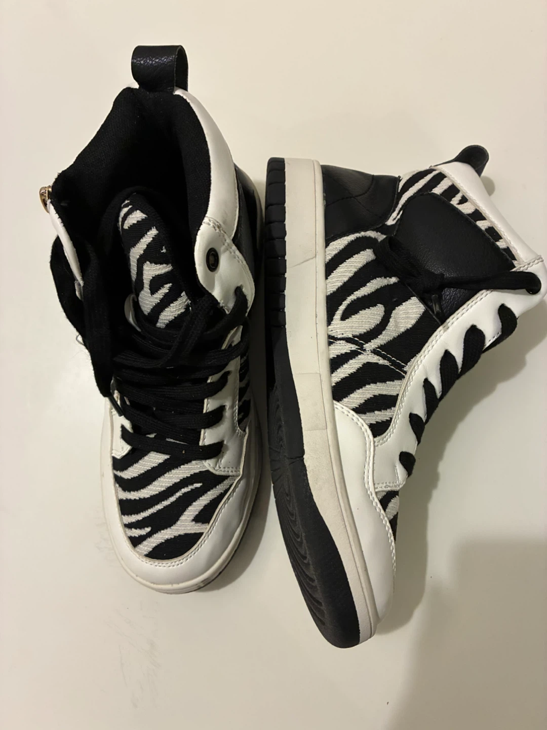 Size 8 / Zebra Print High-Top Sneakers - photo 2