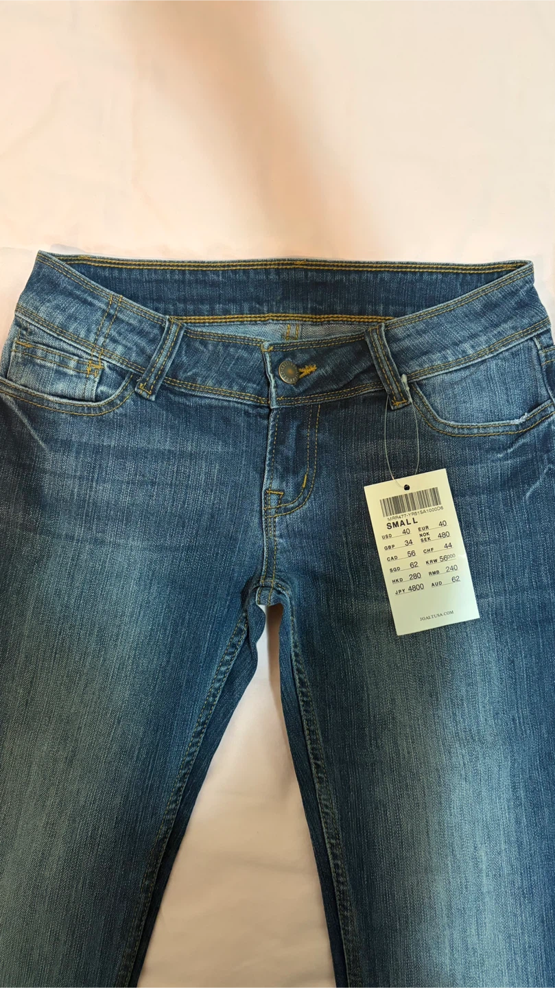 Brandy Melville Low Rise Jeans — NEW WITH TAGS - photo 3