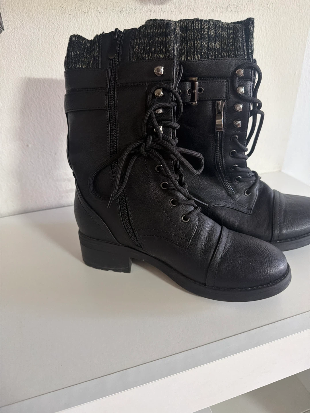 Black Women's Combat Boots with Knit Cuff Size 7